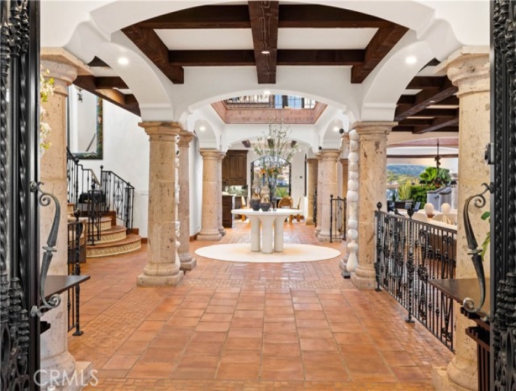 7 Bed Home for Sale in Corona del Mar, California