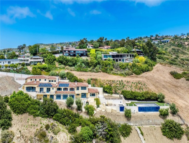 6 Bed Home for Sale in Laguna Beach, California