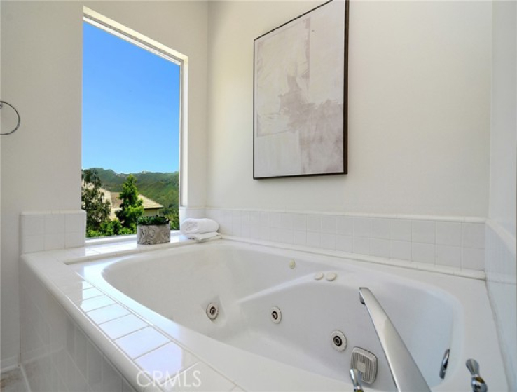 4 Bed Home for Sale in Agoura Hills, California