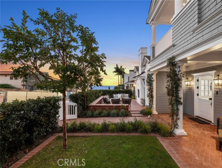 6 Bed Home for Sale in Corona del Mar, California