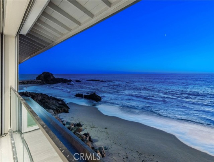 2 Bed Home for Sale in Laguna Beach, California