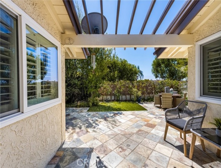 2 Bed Home for Sale in Corona del Mar, California