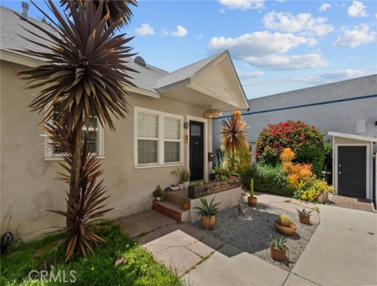  Income Home for Sale in Los Angeles, California