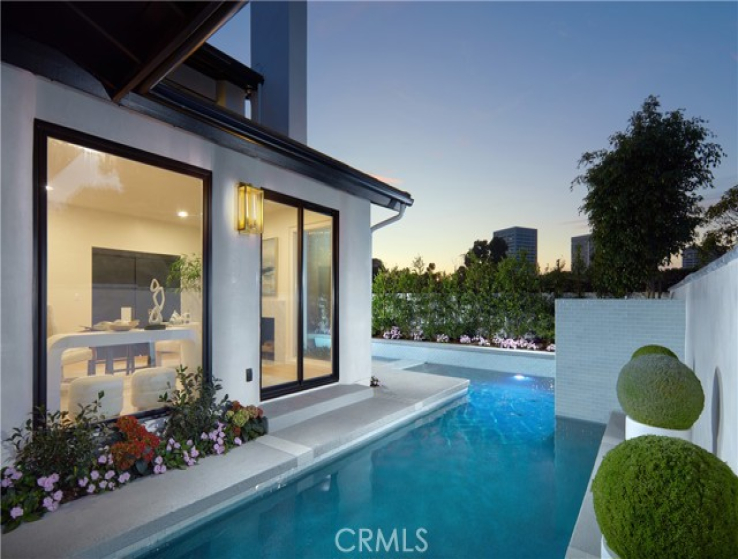 5 Bed Home for Sale in Newport Beach, California