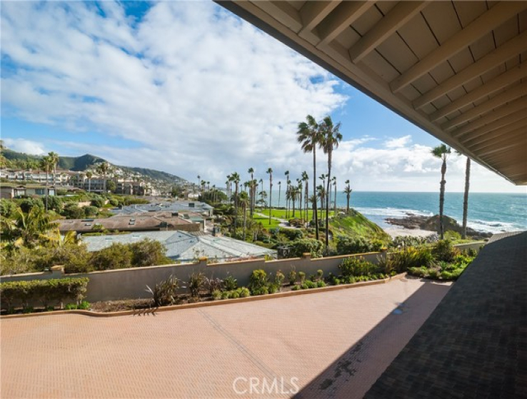 2 Bed Home for Sale in Laguna Beach, California