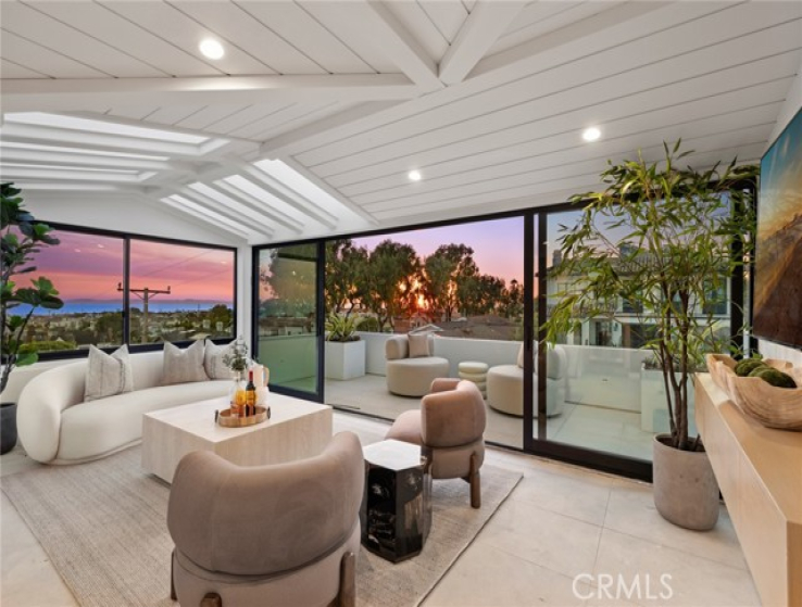 4 Bed Home for Sale in Corona del Mar, California