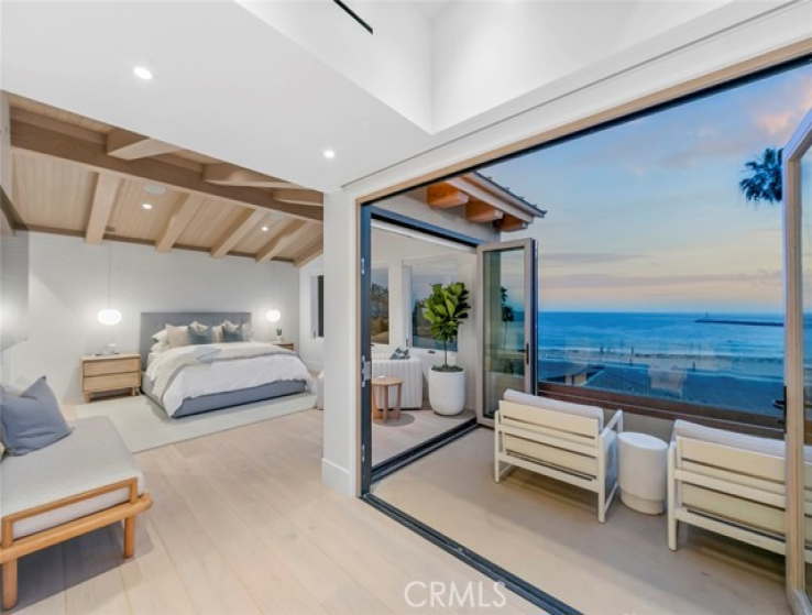 3 Bed Home for Sale in Corona del Mar, California