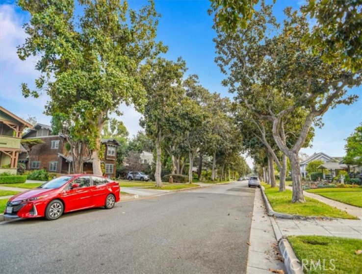  Income Home for Sale in South Pasadena, California