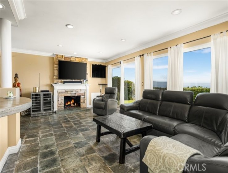 5 Bed Home for Sale in Laguna Beach, California