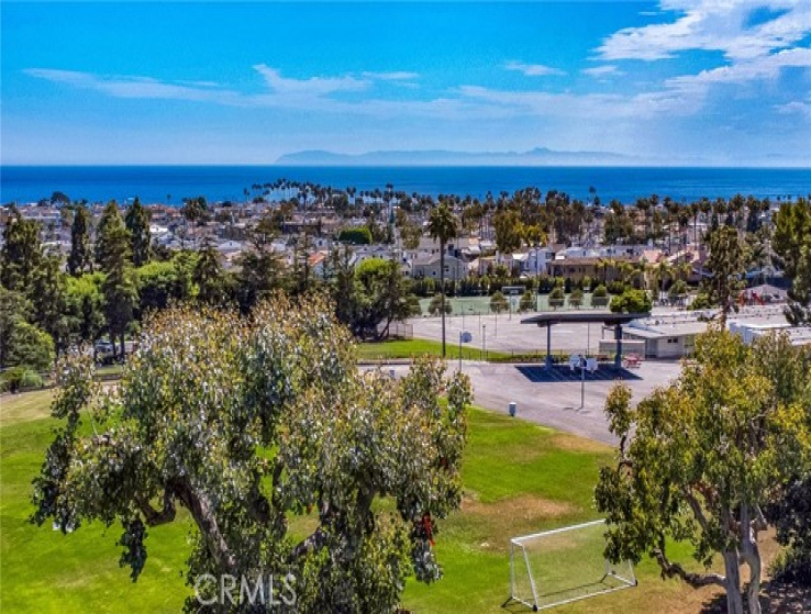 3 Bed Home for Sale in Corona del Mar, California