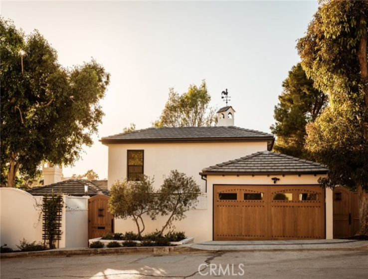 4 Bed Home for Sale in Los Angeles, California