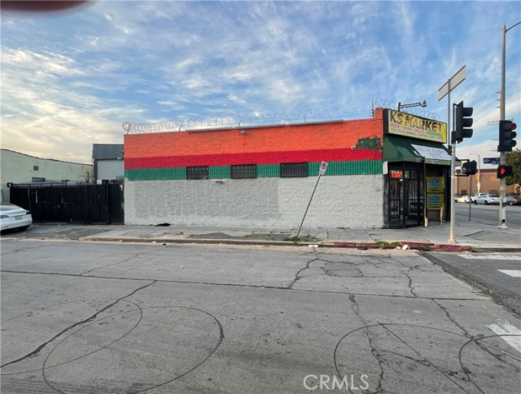  Commercial for Sale in Los Angeles, California