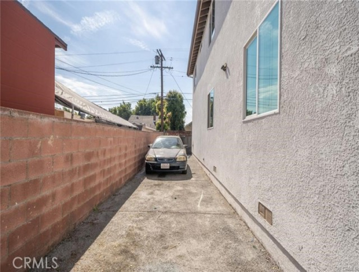  Income Home for Sale in Los Angeles, California