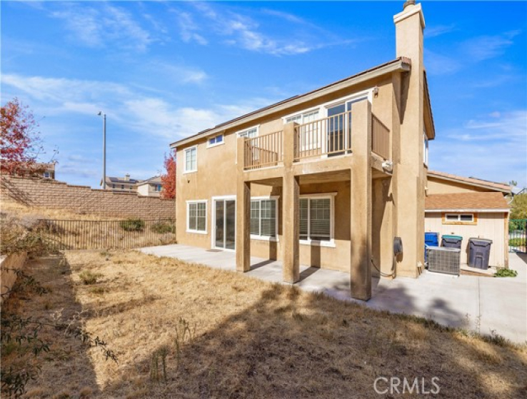 6 Bed Home to Rent in Palmdale, California