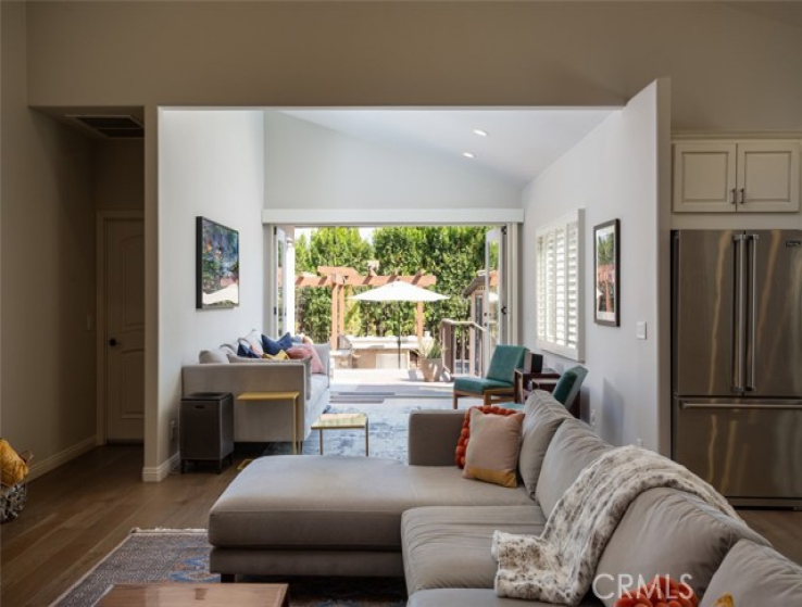 4 Bed Home for Sale in Toluca Lake, California