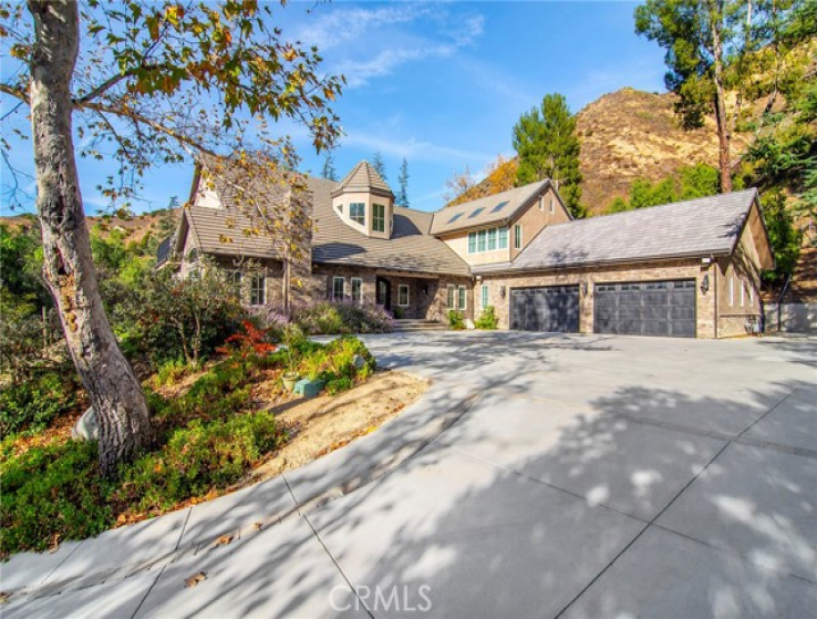 7 Bed Home to Rent in Agoura Hills, California