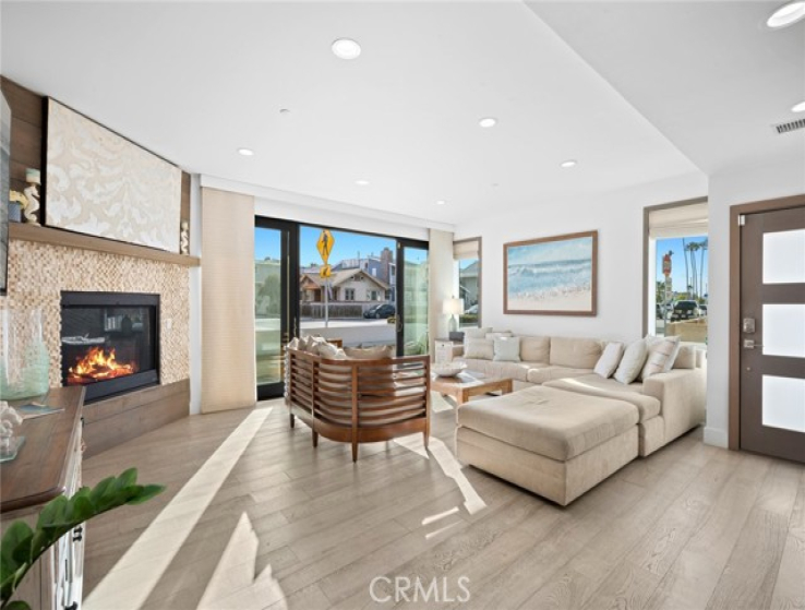 4 Bed Home for Sale in Newport Beach, California