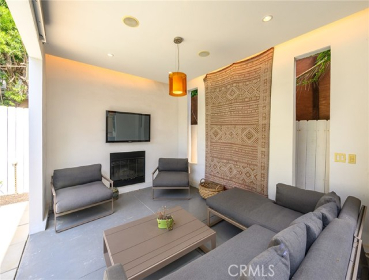 4 Bed Home for Sale in Los Angeles, California