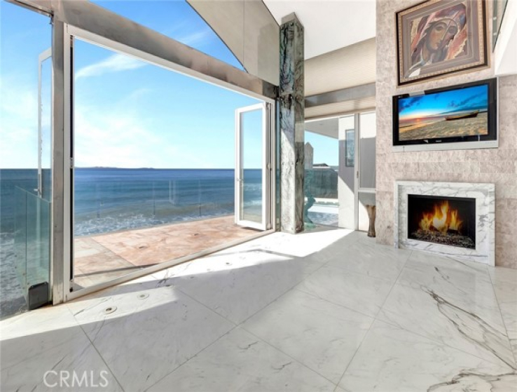 2 Bed Home for Sale in Laguna Beach, California