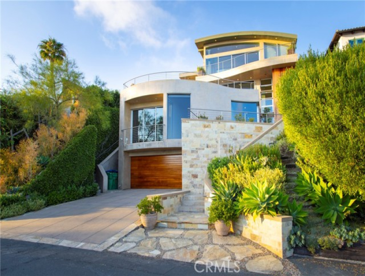 5 Bed Home for Sale in Laguna Beach, California