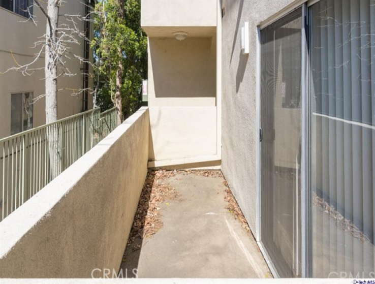 2 Bed Home to Rent in Studio City, California