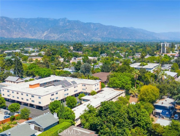  Income Home for Sale in Pasadena, California