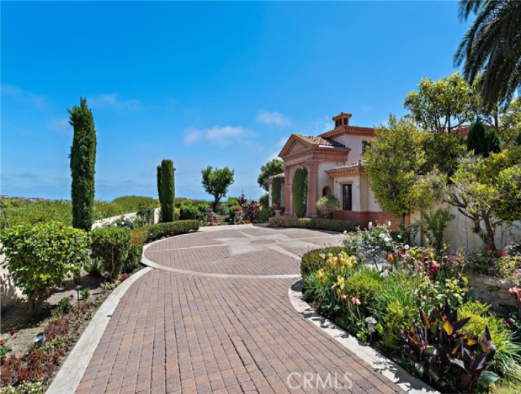 6 Bed Home for Sale in Newport Coast, California