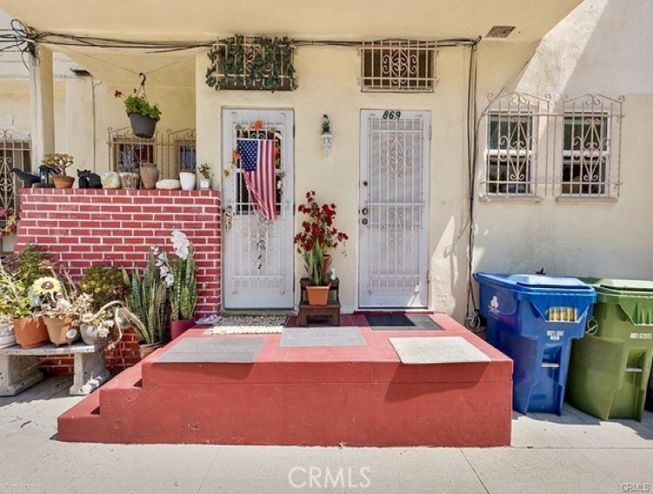  Income Home for Sale in Los Angeles, California