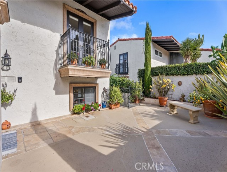 3 Bed Home for Sale in Newport Beach, California