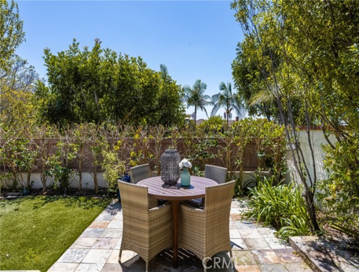 2 Bed Home for Sale in Corona del Mar, California