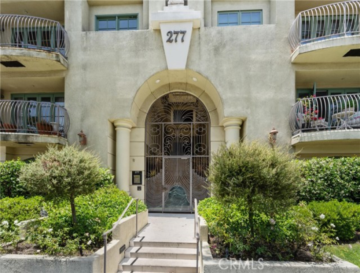 2 Bed Home for Sale in Beverly Hills, California