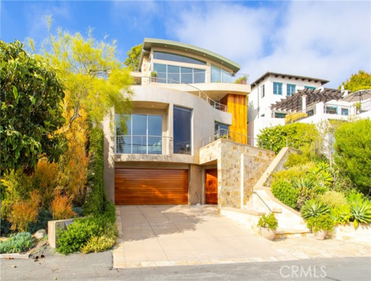 5 Bed Home for Sale in Laguna Beach, California