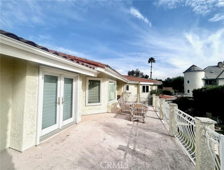 4 Bed Home to Rent in Anaheim Hills, California