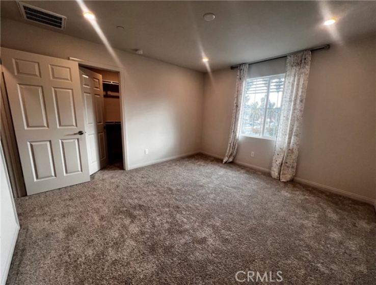 4 Bed Home to Rent in Pomona, California