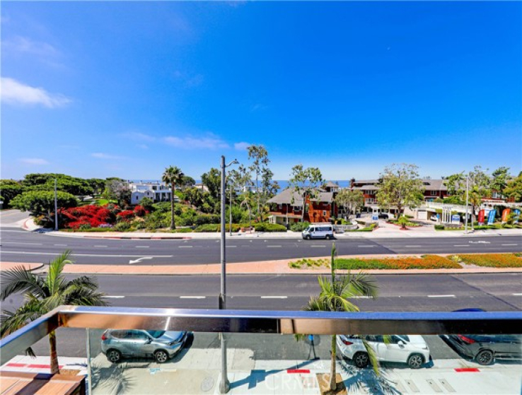 3 Bed Home for Sale in Corona del Mar, California