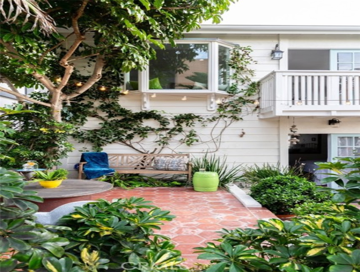 4 Bed Home to Rent in Manhattan Beach, California