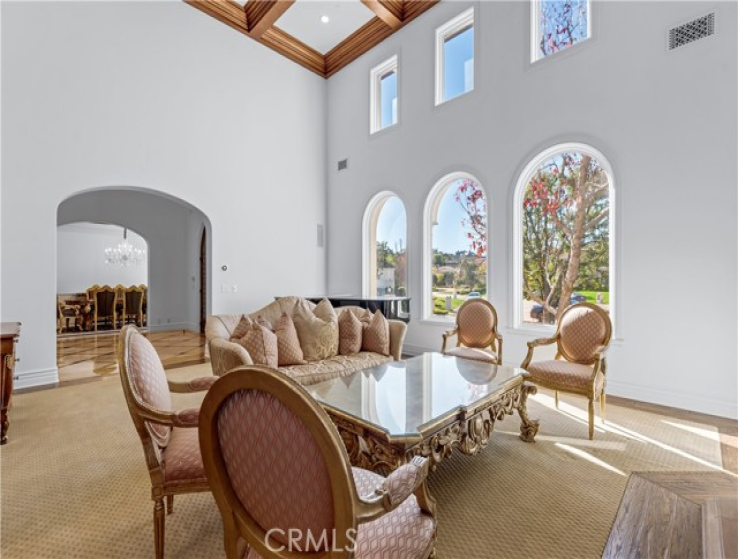 6 Bed Home for Sale in Calabasas, California