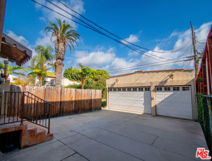 3 Bed Home to Rent in Los Angeles, California