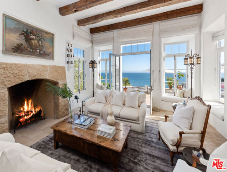 6 Bed Home for Sale in Malibu, California