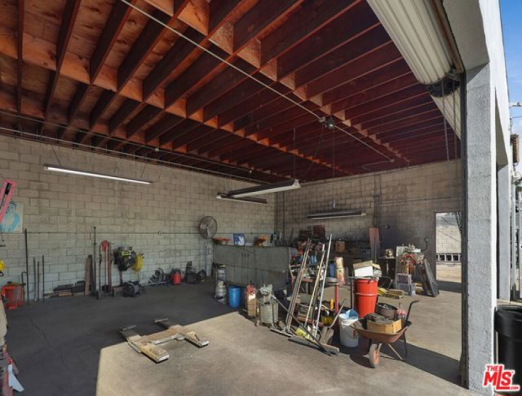  Commercial for Sale in Los Angeles, California