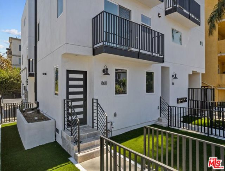  Income Home for Sale in Los Angeles, California