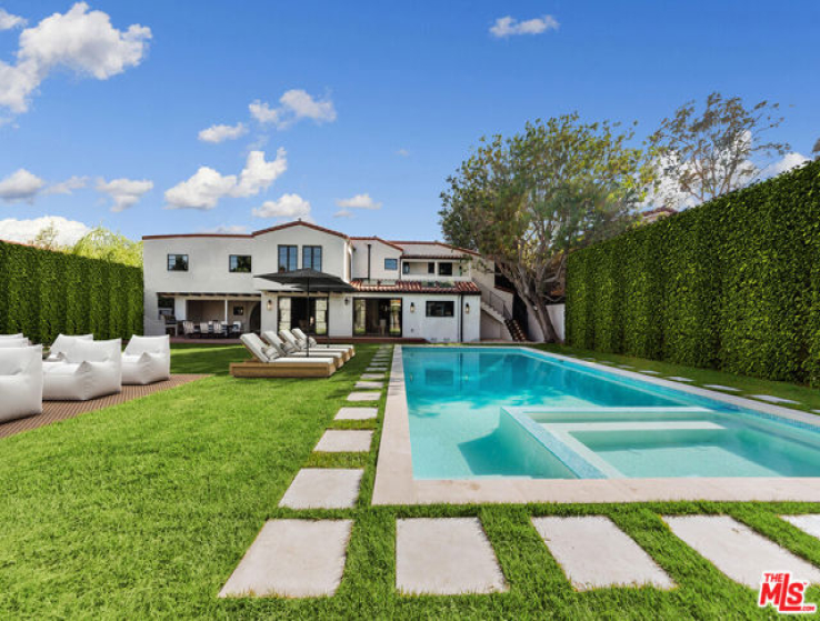 6 Bed Home for Sale in Beverly Hills, California