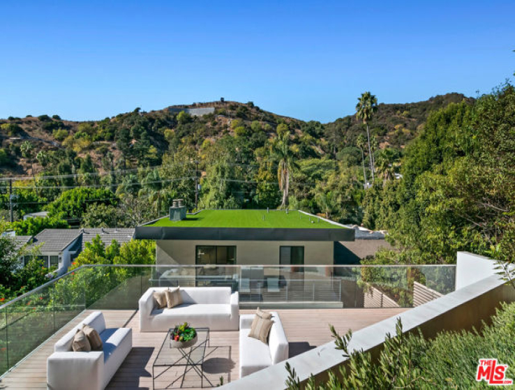 5 Bed Home for Sale in Beverly Hills, California