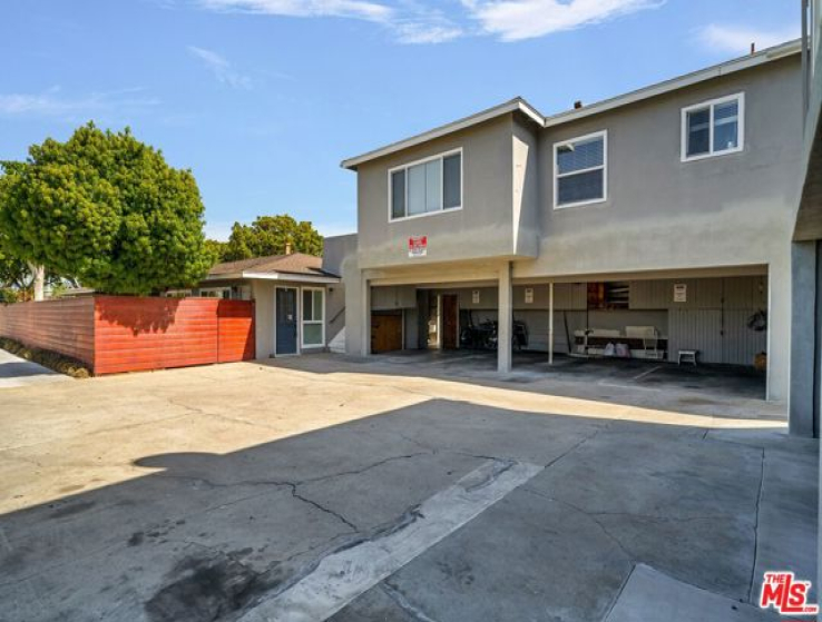  Income Home for Sale in Santa Monica, California