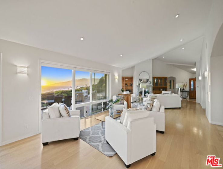 3 Bed Home for Sale in Malibu, California