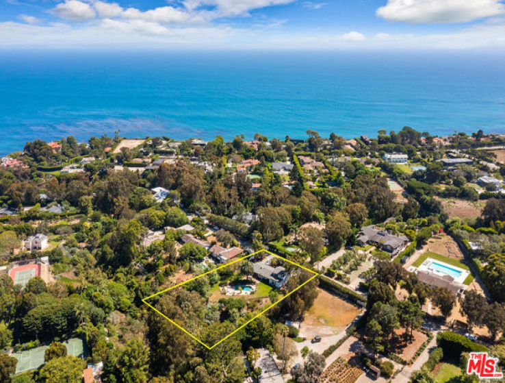 4 Bed Home for Sale in Malibu, California