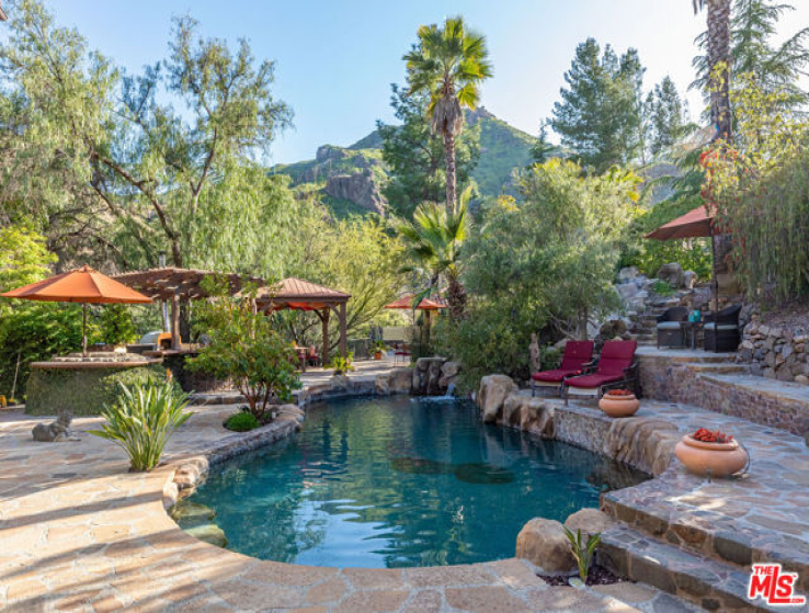 6 Bed Home for Sale in Agoura Hills, California