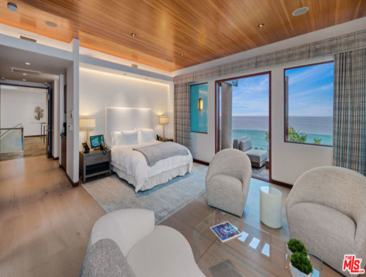 5 Bed Home for Sale in Malibu, California