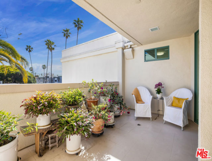 3 Bed Home for Sale in Santa Monica, California