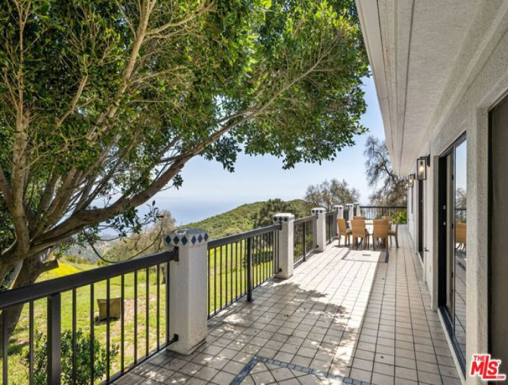 5 Bed Home for Sale in Malibu, California